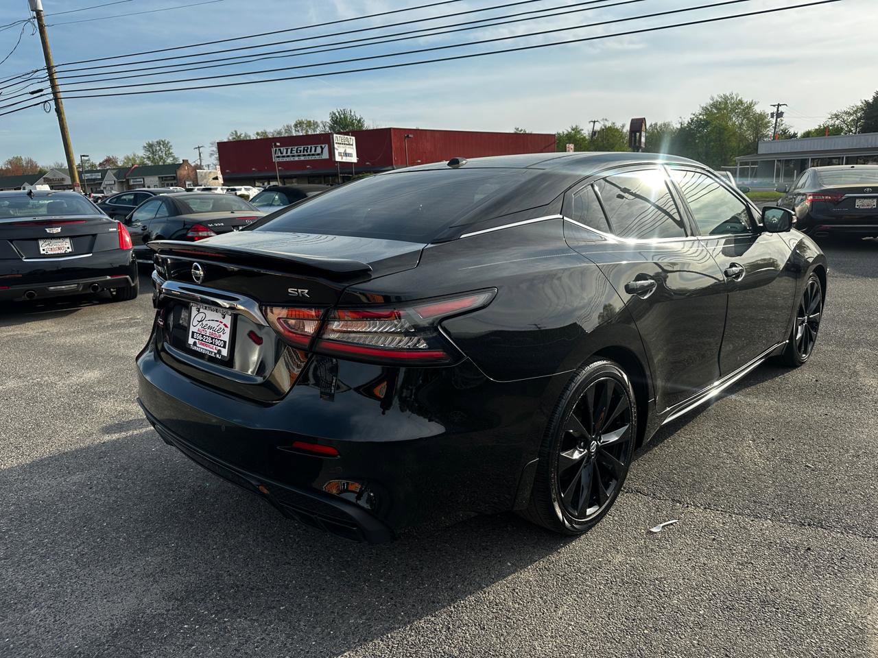 Used 2019 Nissan Maxima SR w/ Premium Package image 5