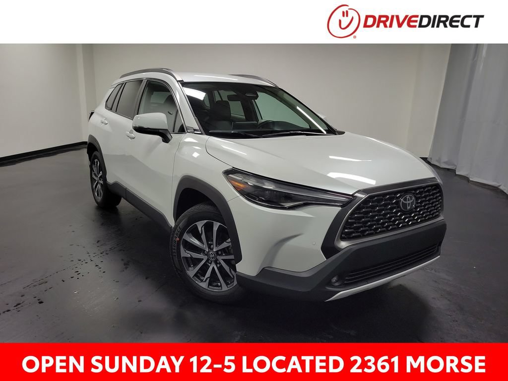 Used 2023 Toyota Corolla Cross XLE AWD/4WD image 1