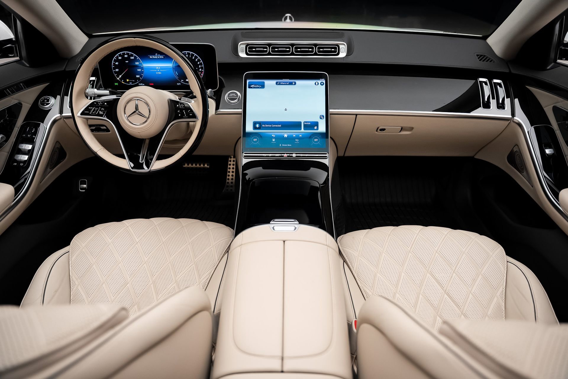 Used 2024 Mercedes-Benz S 580e 4MATIC Sedan w/ AMG Line image 43