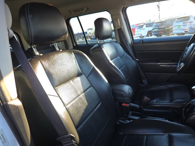 Used 2014 Jeep Patriot Limited image 31