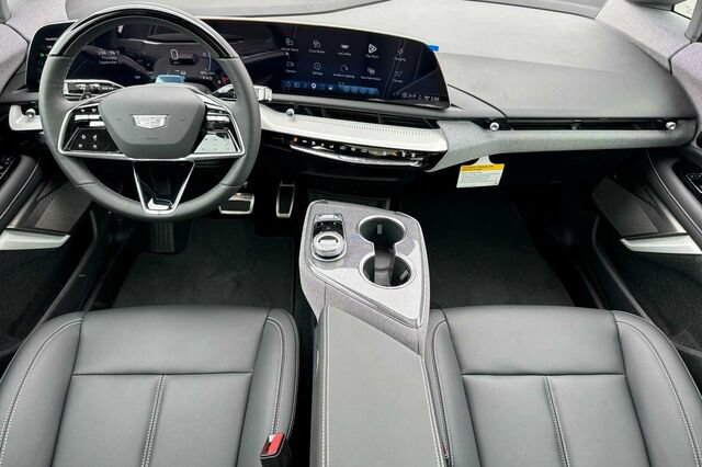 New 2027 Cadillac Optiq Sport w/ LPO, Floor Liner Package AWD/4WD image 13