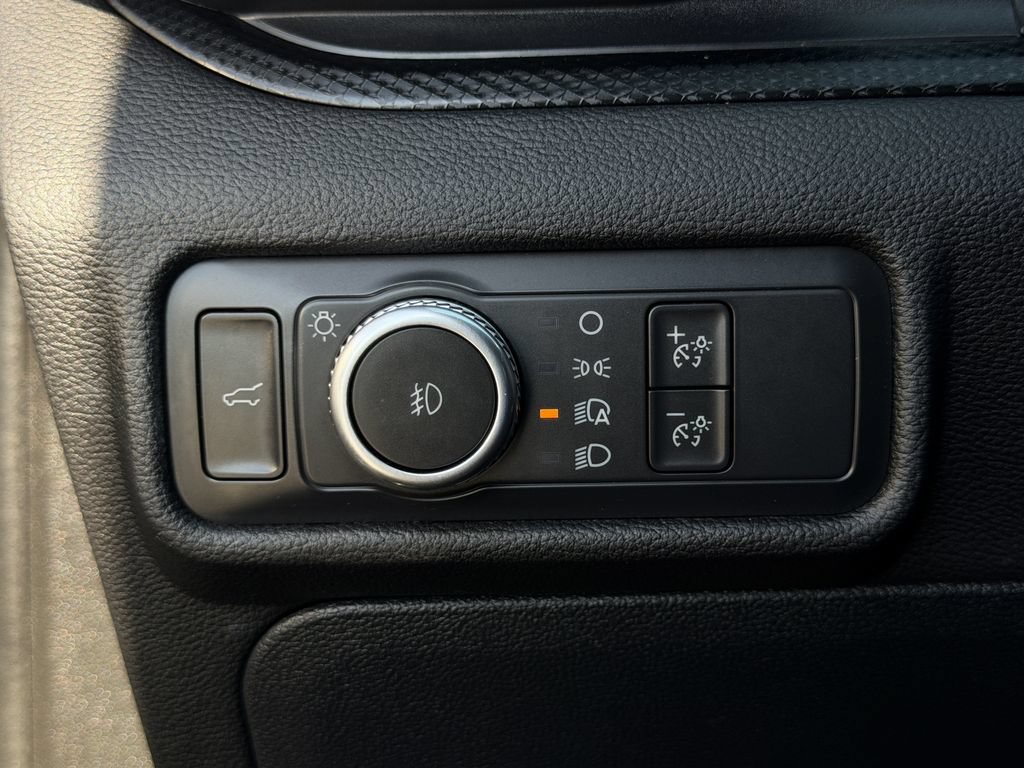 Used 2021 Ford Explorer ST w/ Equipment Group 401A AWD/4WD image 21