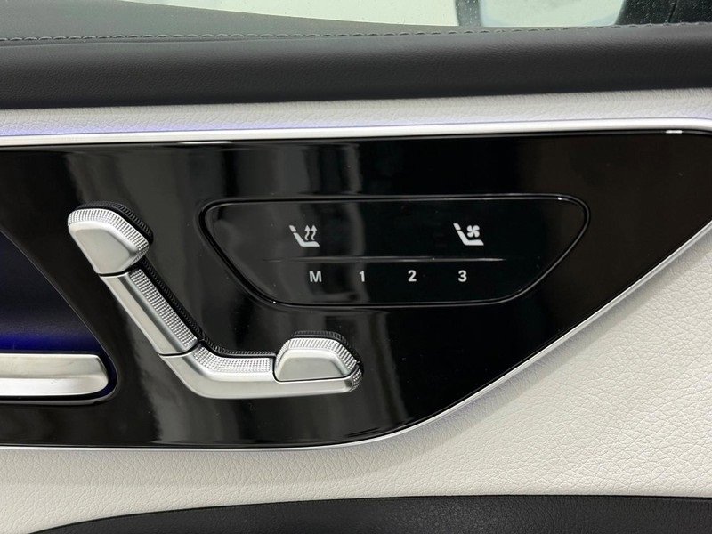New 2026 Mercedes-Benz C 300 4MATIC Sedan image 10