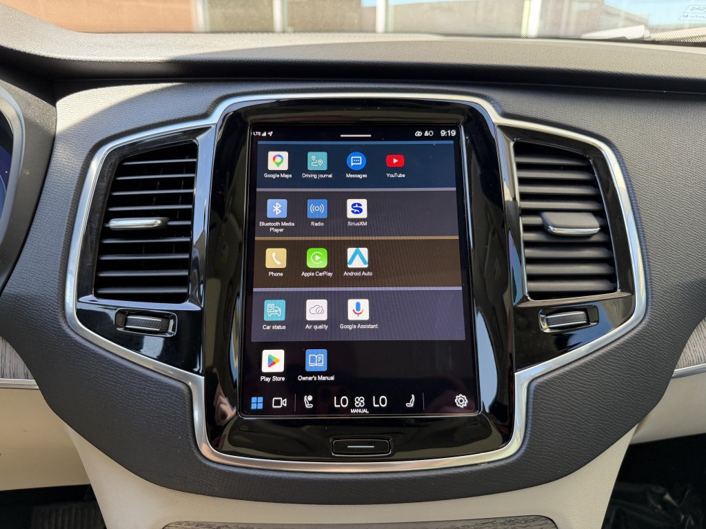 Used 2024 Volvo XC90 B6 Plus w/ Protection Package AWD/4WD image 22
