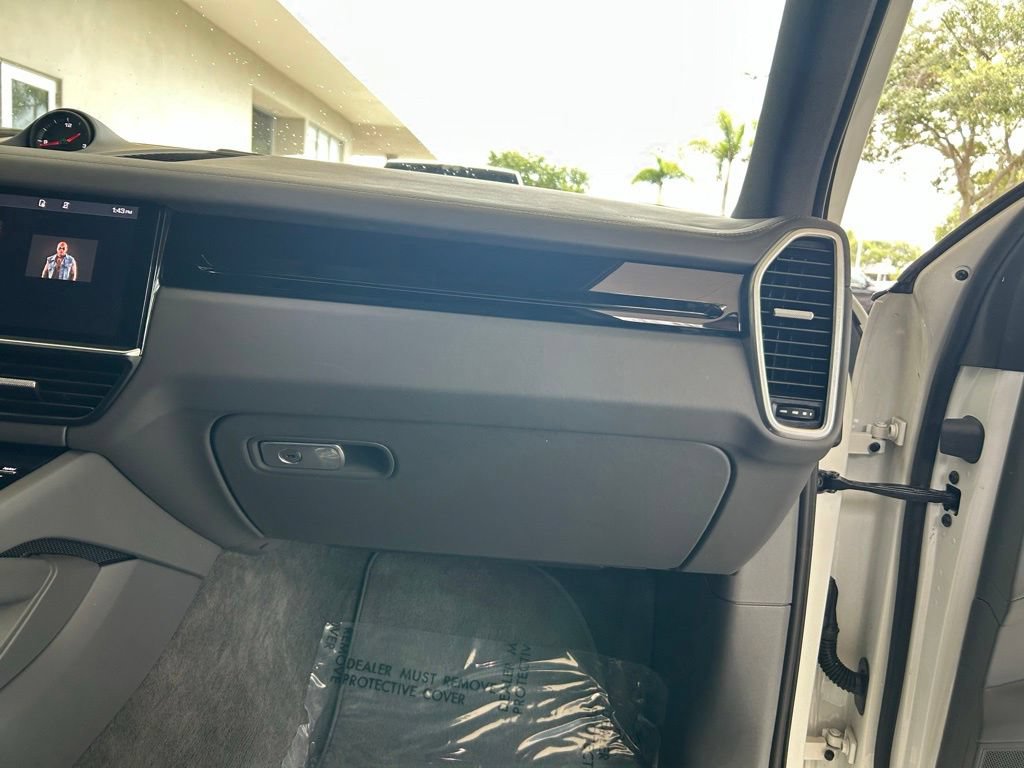 Used 2019 Porsche Cayenne AWD/4WD image 22