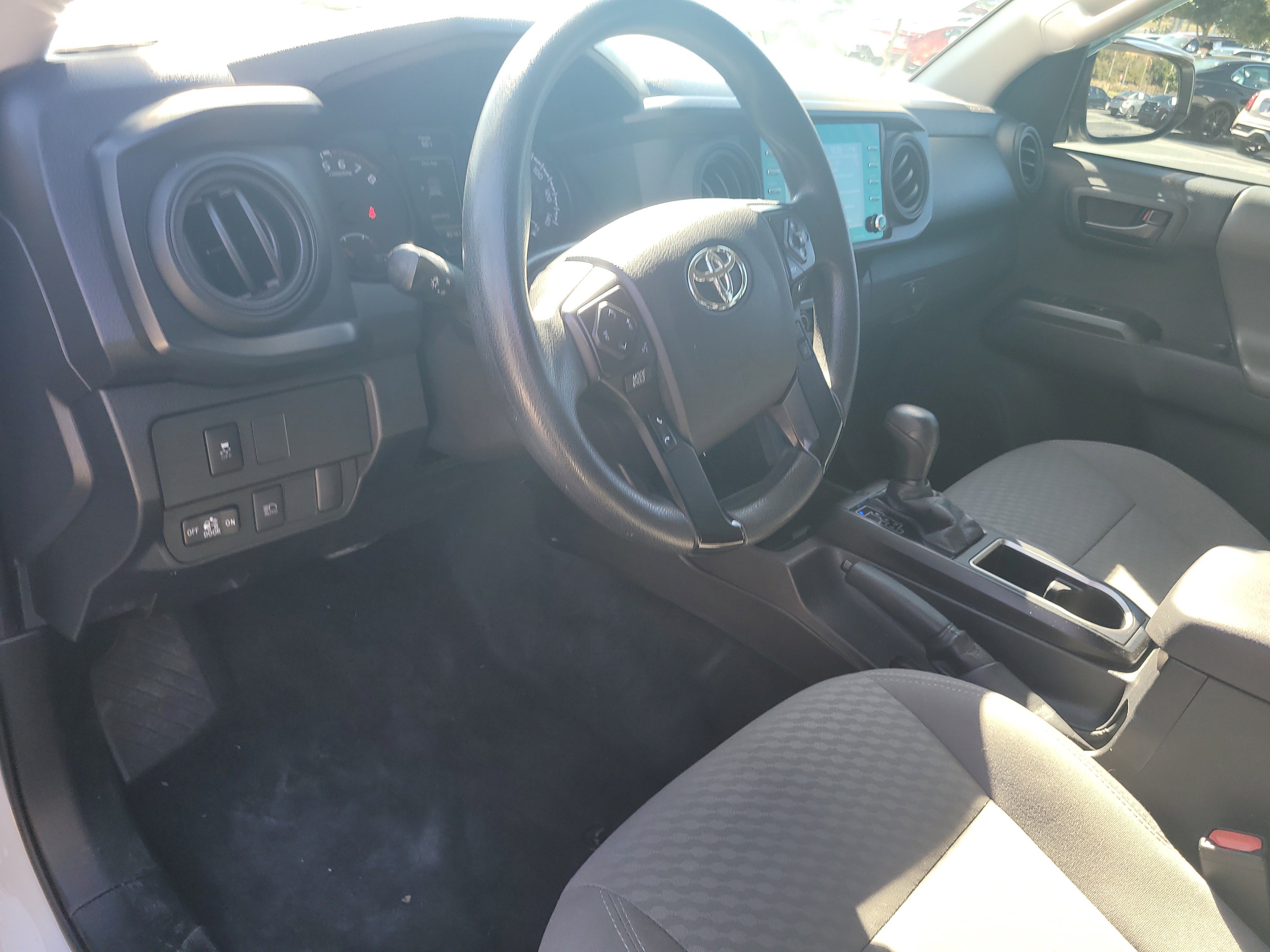 Used 2021 Toyota Tacoma SR w/ SR Convenience Package image 18