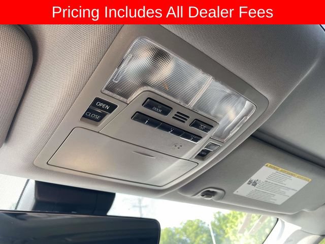 Used 2017 Toyota Highlander XLE FWD image 28