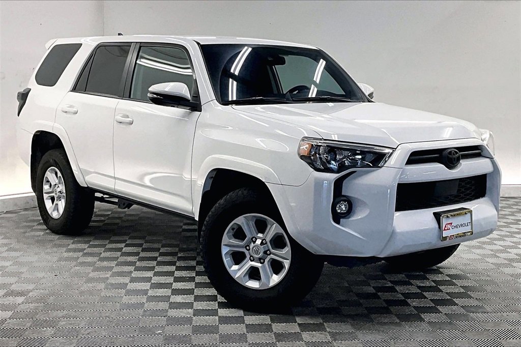 Used 2022 Toyota 4Runner SR5 Premium image 12