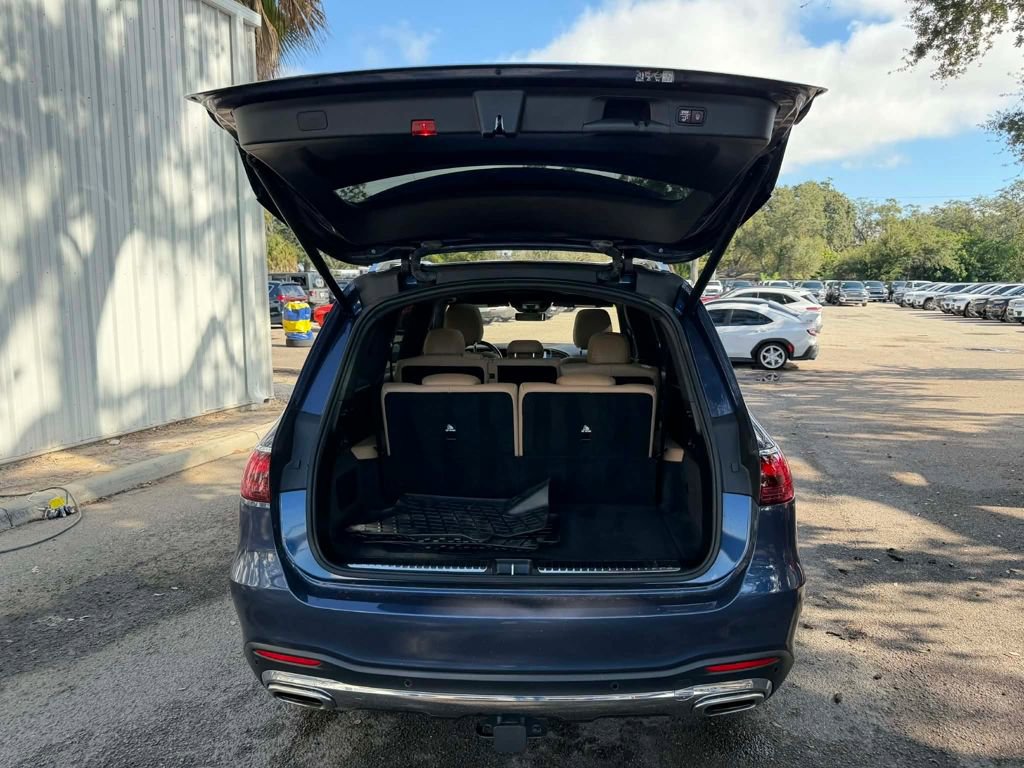 Used 2024 Mercedes-Benz GLS 580 4MATIC image 38