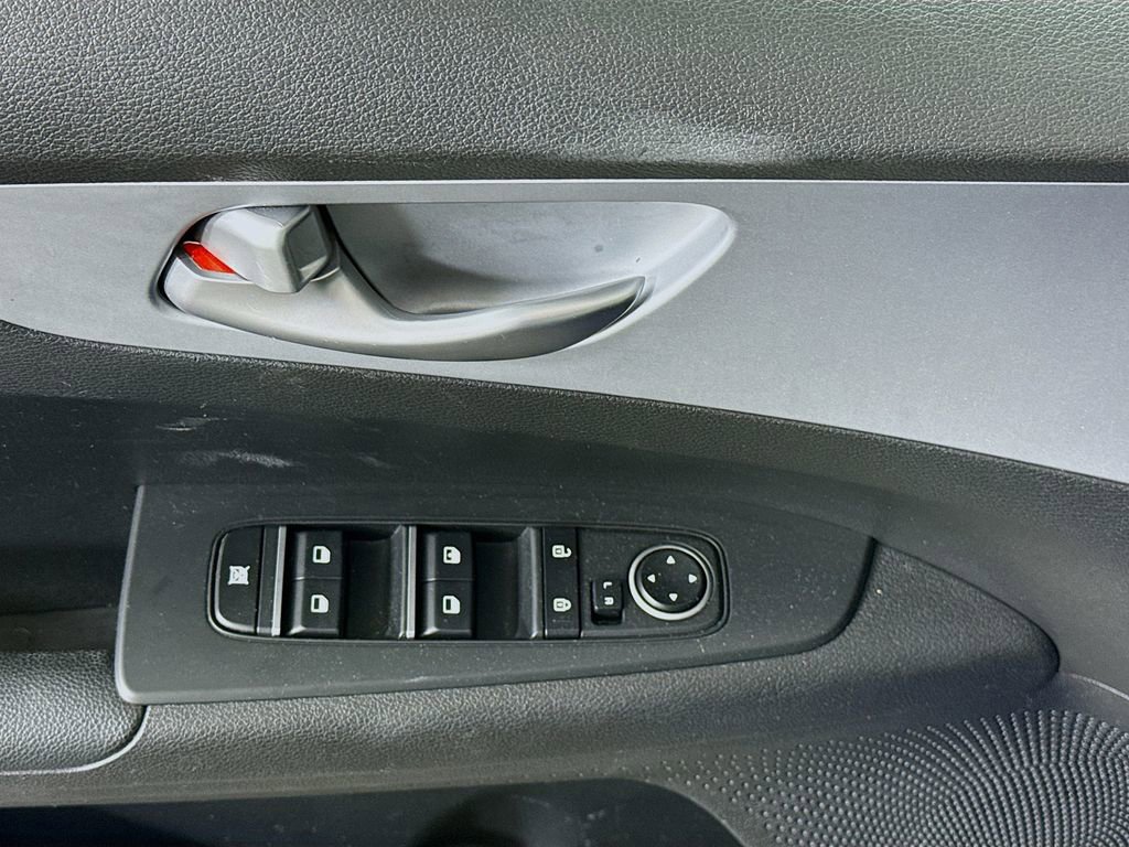 Used 2023 Kia Forte LXS FWD image 22