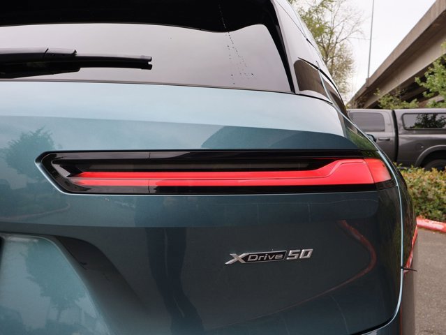 Used 2024 BMW iX xDrive50 w/ Premium Package image 8