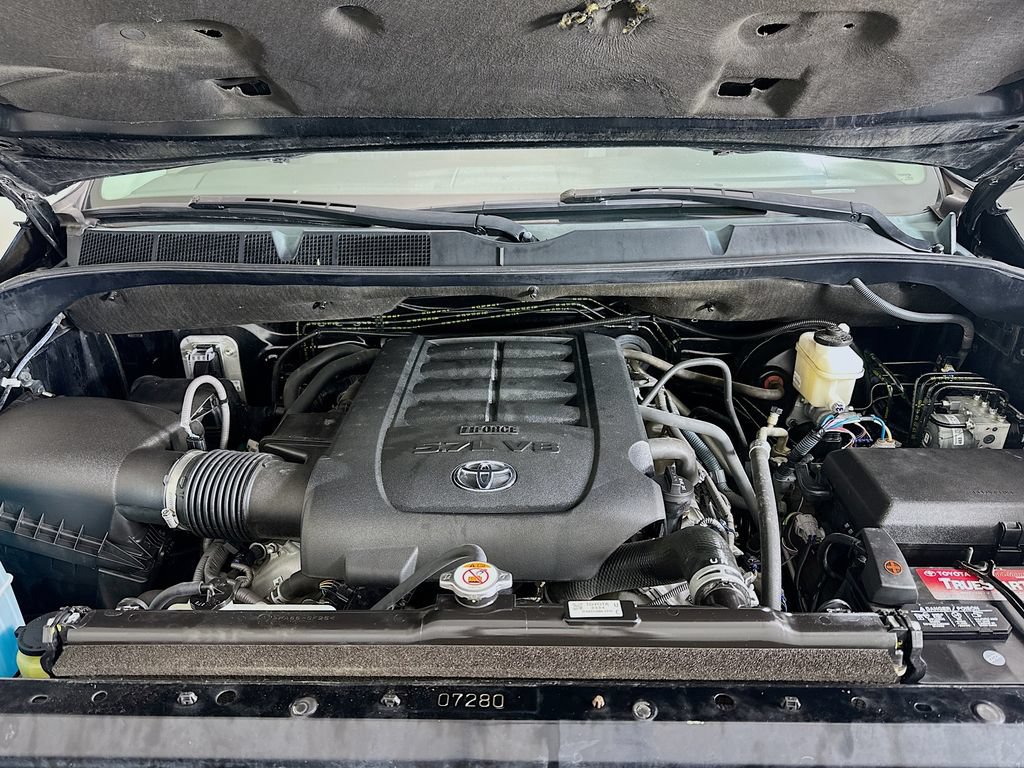 Used 2021 Toyota Tundra Platinum AWD/4WD image 31