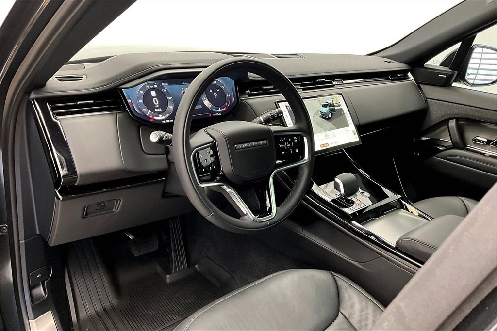 Used 2025 Land Rover Range Rover Sport SE image 13