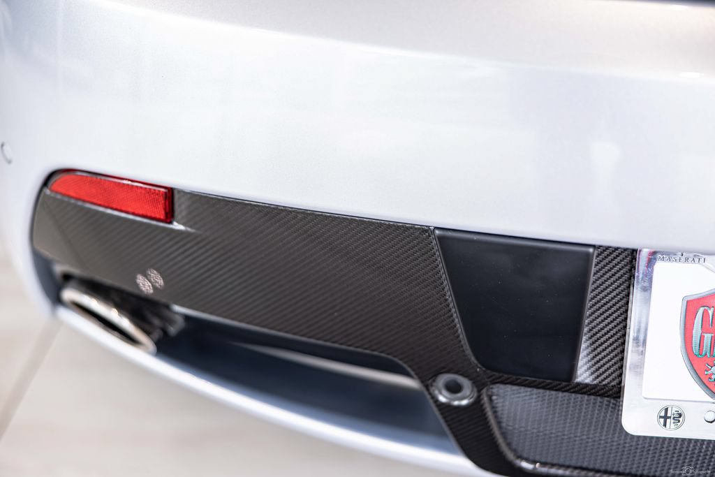 Used 2011 Aston Martin V8 Vantage S RWD image 16