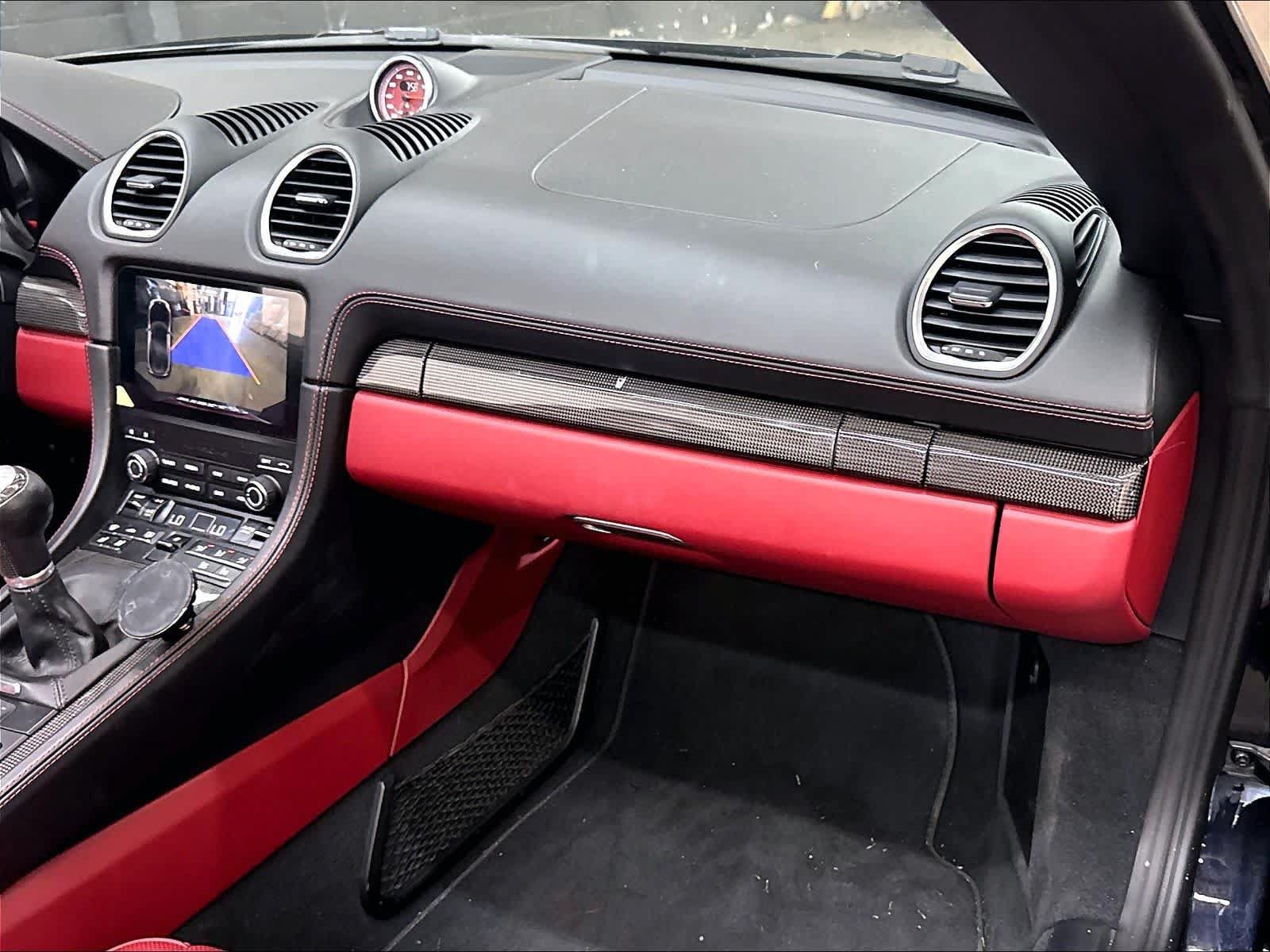 Used 2024 Porsche 718 Boxster RWD image 19