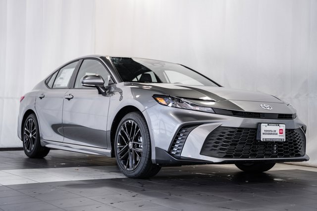New 2025 Toyota Camry SE