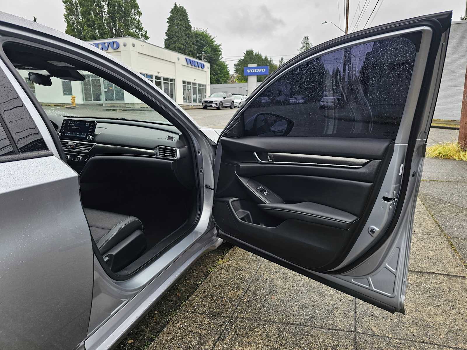 Used 2019 Honda Accord Sport image 10