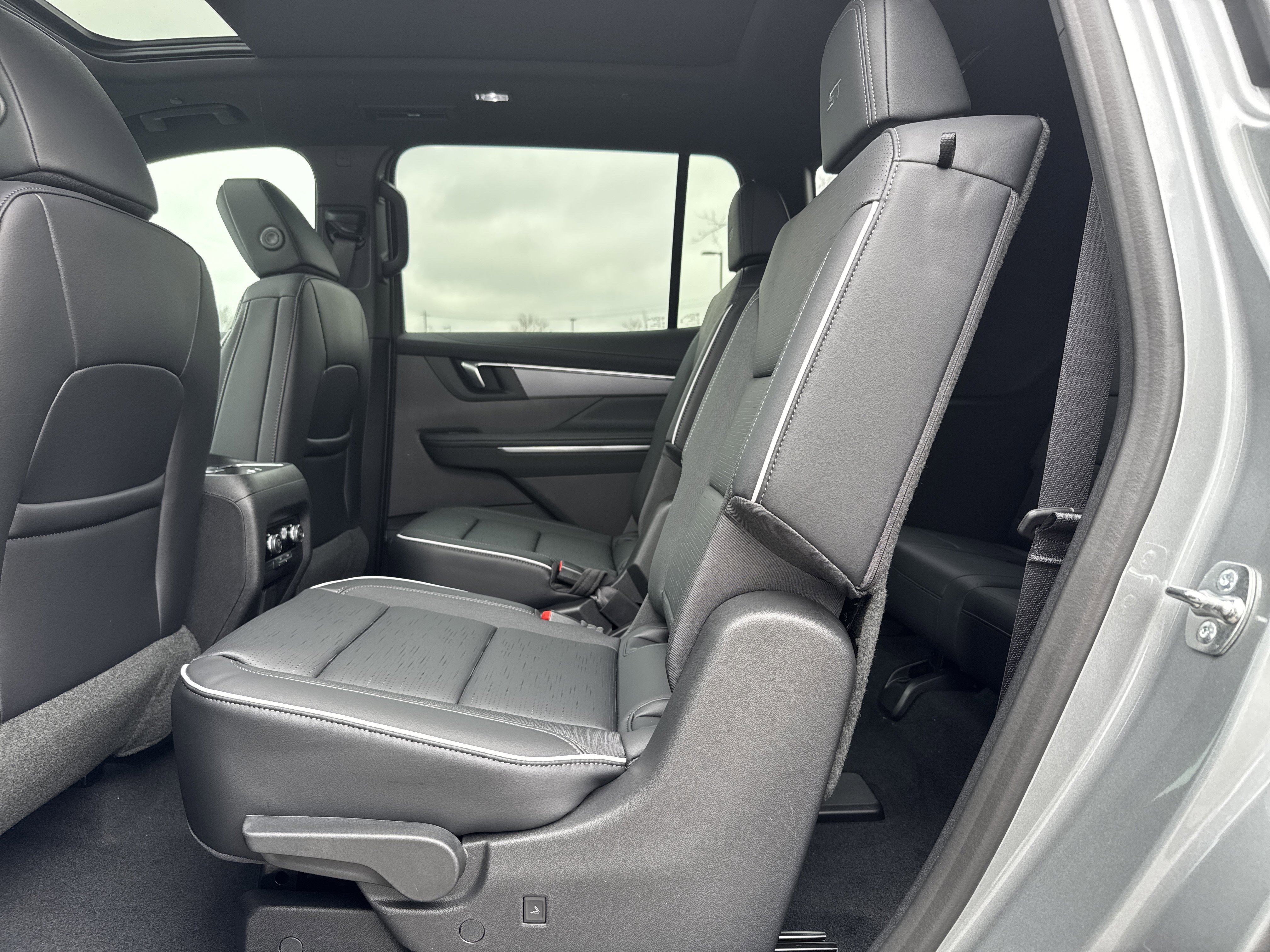 New 2026 Buick Enclave Sport Touring w/ Power Package image 28