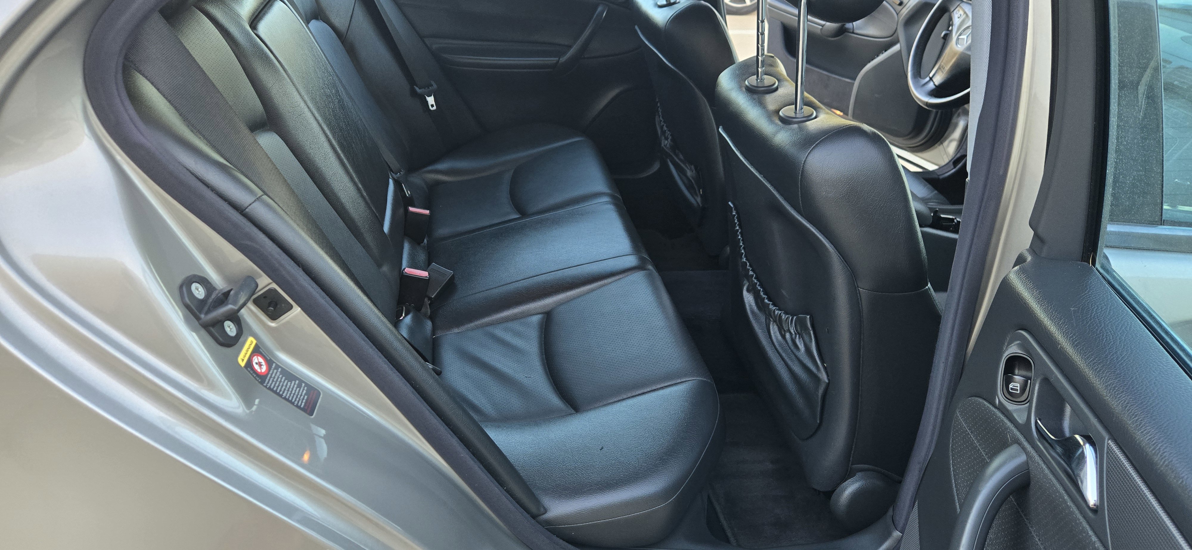 Used 2004 Mercedes-Benz C 320 Sedan image 21