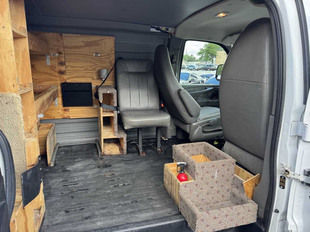 Used 2014 Chevrolet Express 1500 RWD image 28