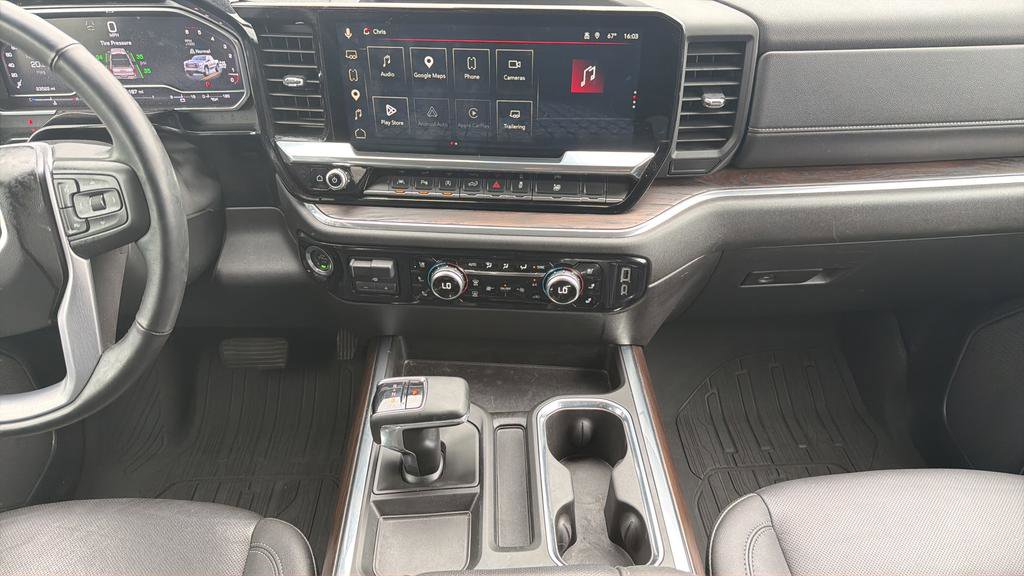 Used 2024 GMC Sierra 1500 SLT w/ SLT Premium Plus Package AWD/4WD image 8