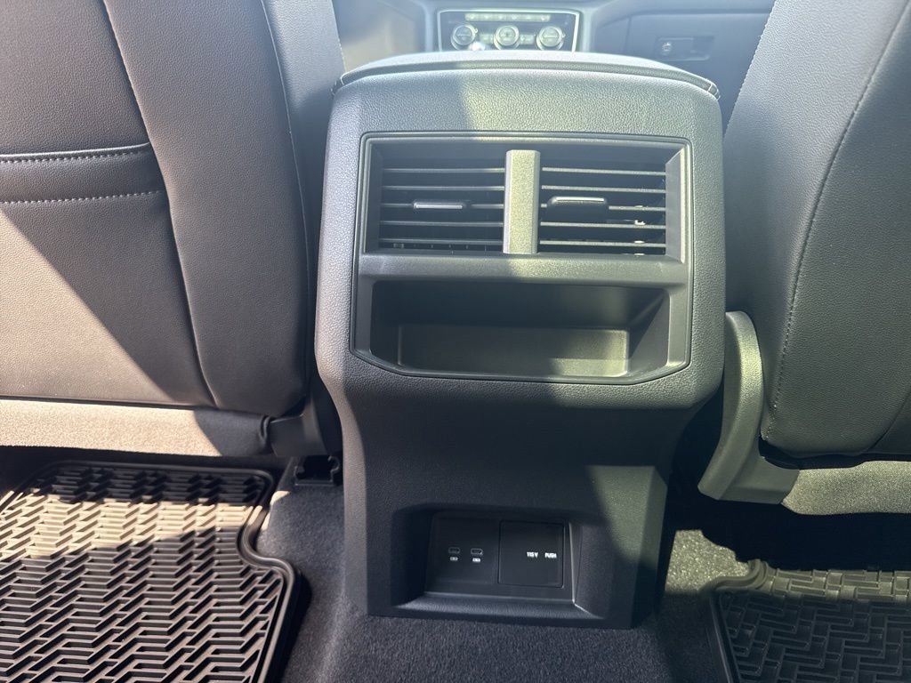 Used 2022 Volkswagen Atlas Cross Sport SE image 27