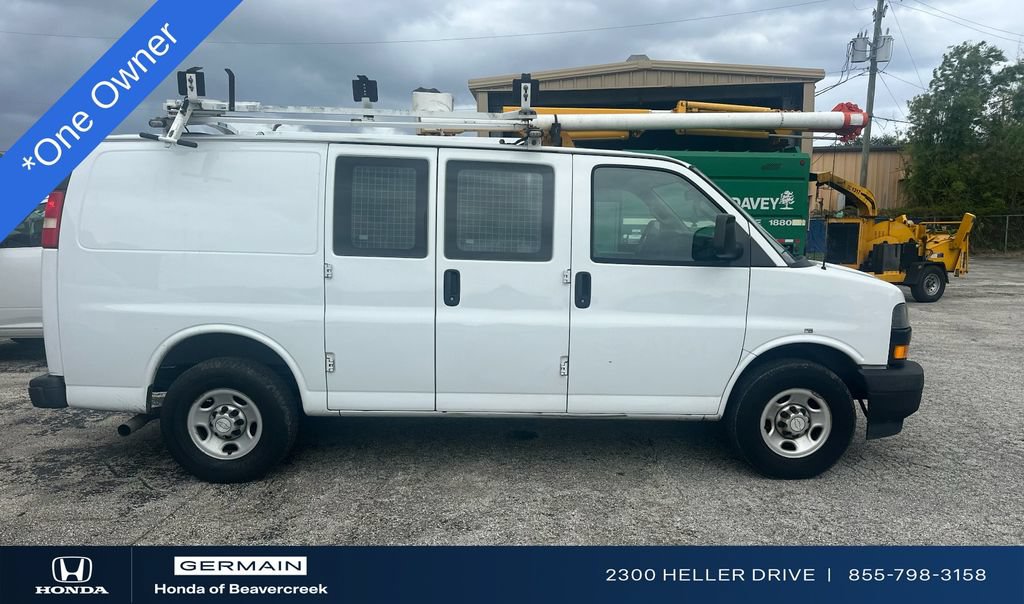 Used 2018 Chevrolet Express 2500 w/ Driver Convenience Package RWD video 1