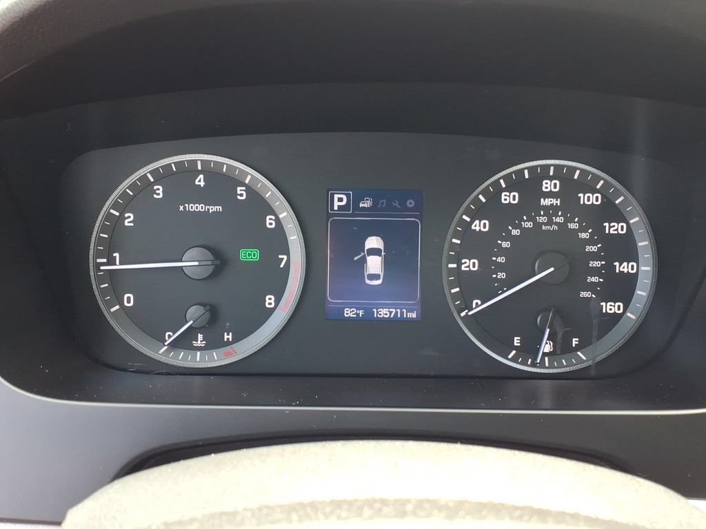 Used 2017 Hyundai Sonata Sport w/ Value Edition Package 02 FWD image 6