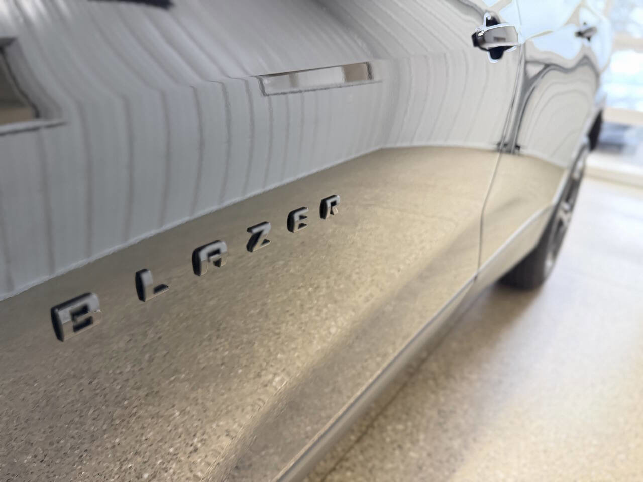 Used 2024 Chevrolet Blazer LT w/ Midnight/Sport Edition image 31