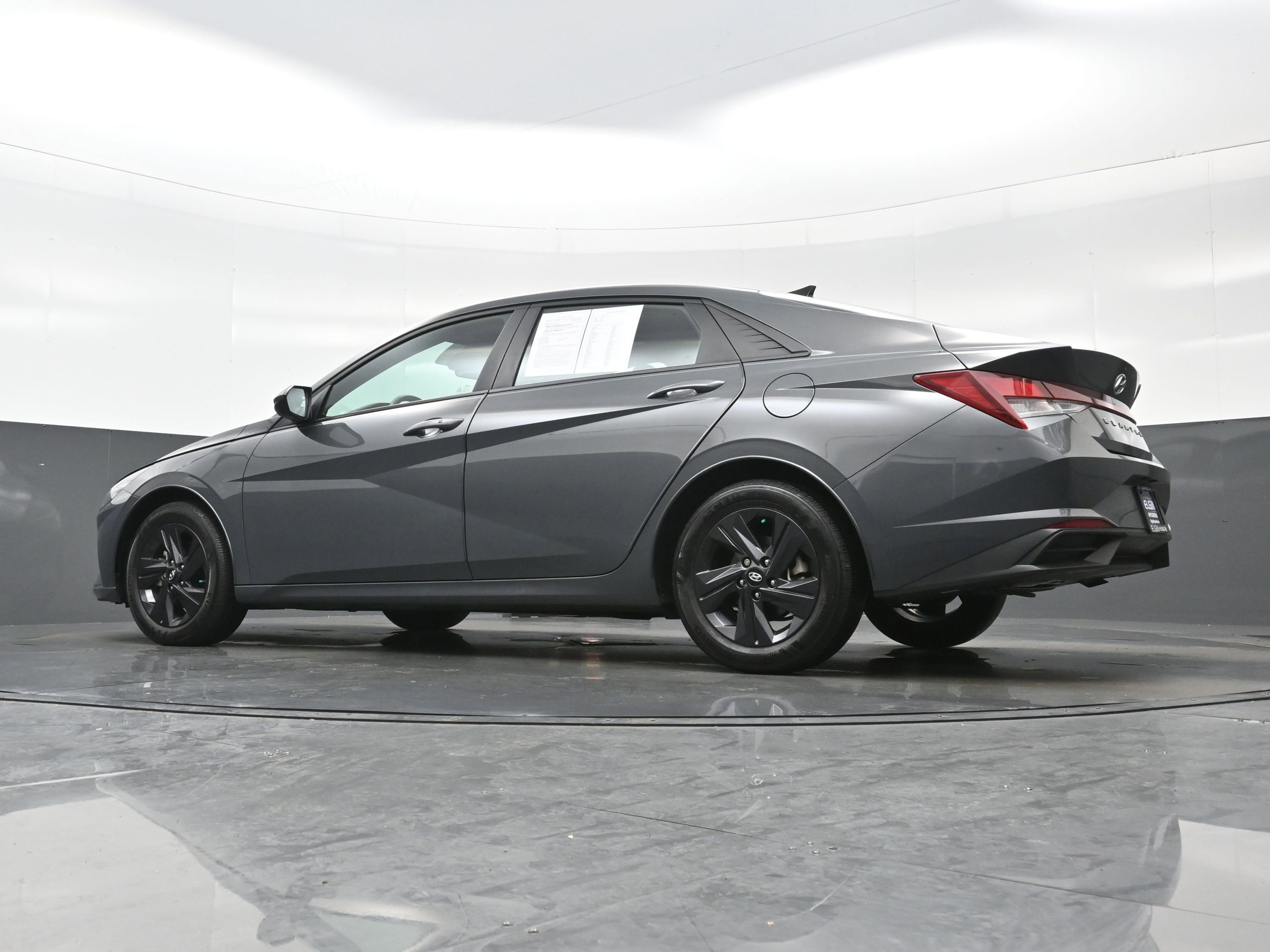 Used 2023 Hyundai Elantra SEL image 27