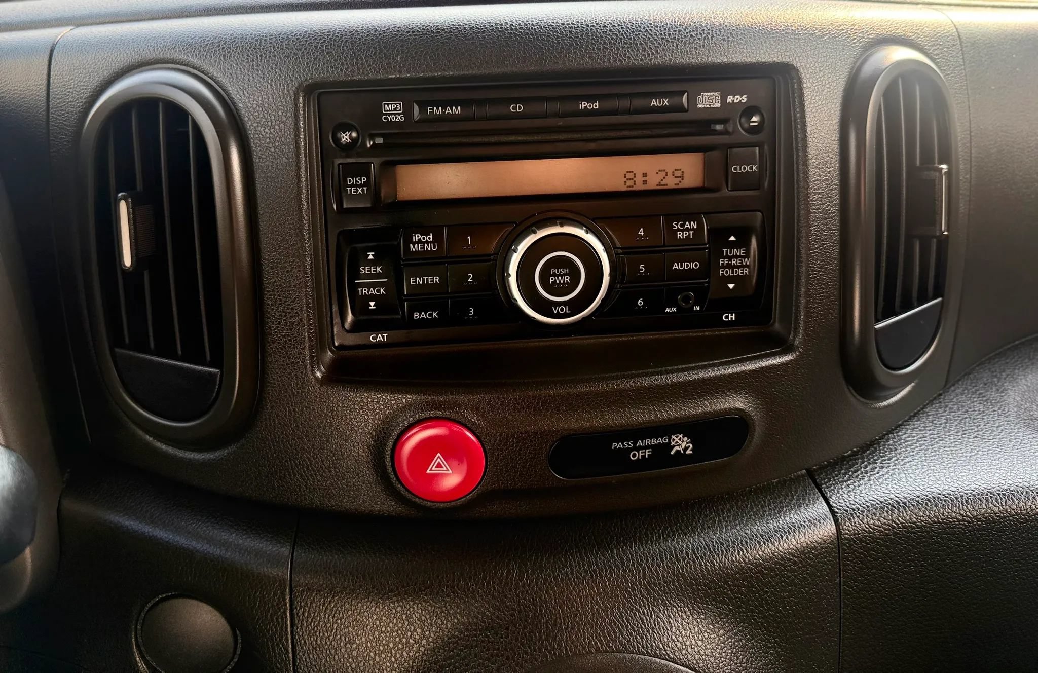 Used 2010 Nissan Cube 1.8 S w/ Interior Designer Pkg FWD image 16