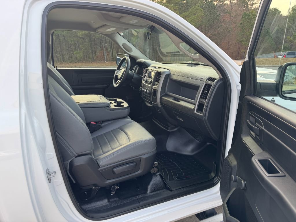 Used 2017 RAM 1500 Tradesman w/ Chrome Appearance Group image 13