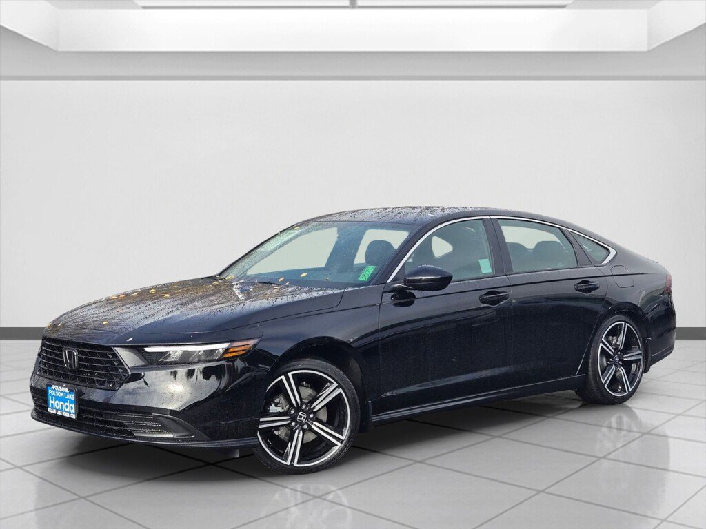 Used 2025 Honda Accord Sport image 9