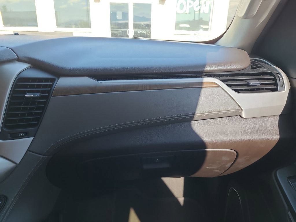 Used 2018 GMC Yukon Denali w/ Denali Ultimate Package AWD/4WD image 29