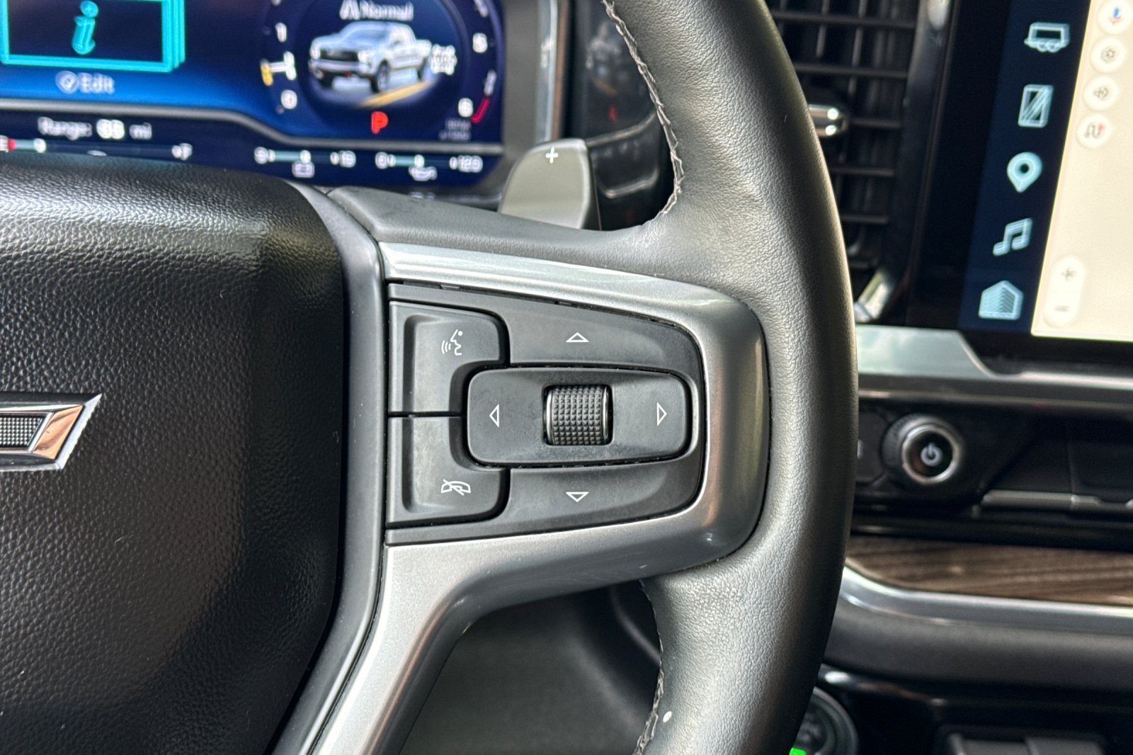 Used 2023 Chevrolet Silverado 1500 LT Trail Boss w/ Protection Package AWD/4WD image 29