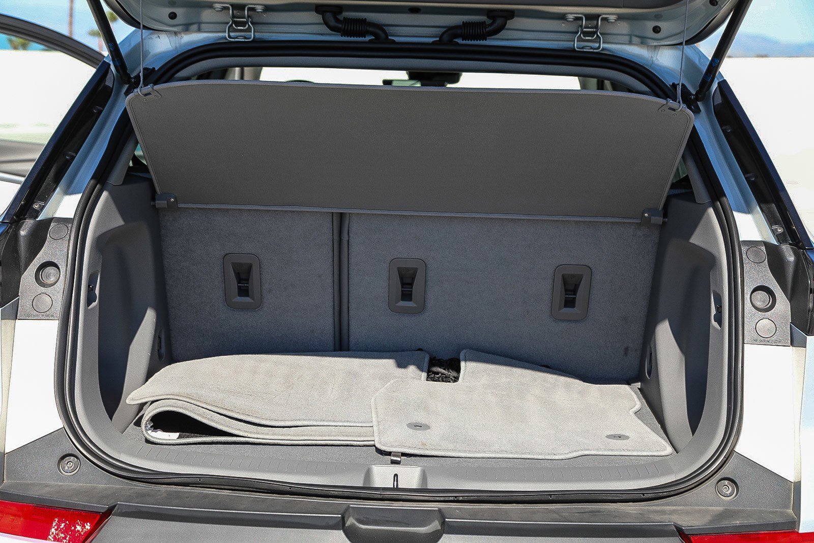 Used 2023 Chevrolet Bolt EUV Premier image 25