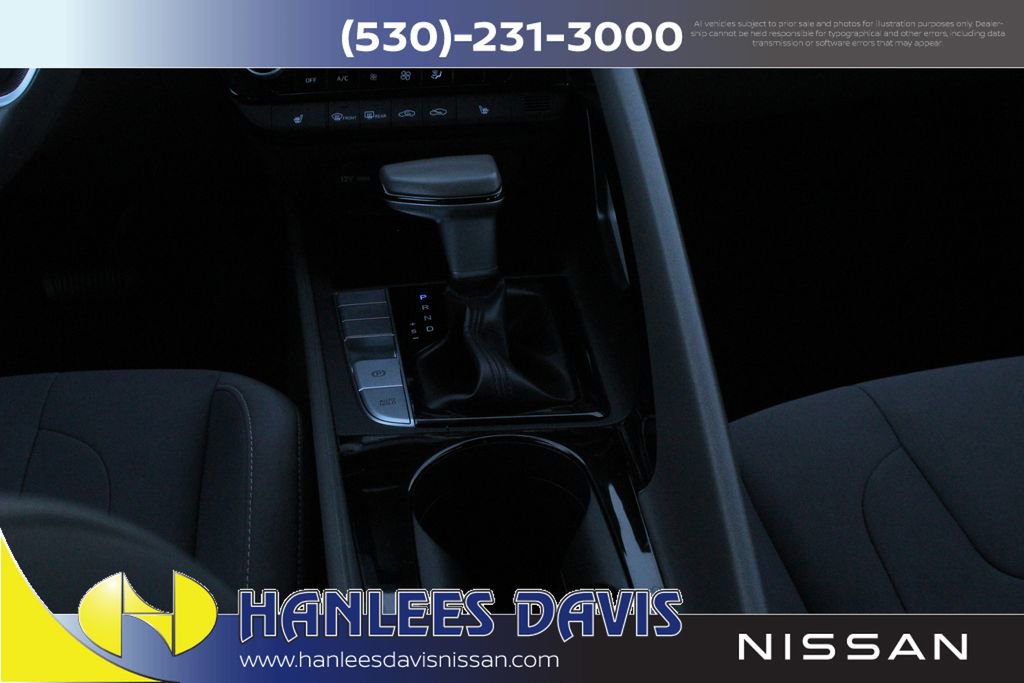 Used 2022 Hyundai Elantra SEL w/ Convenience + Premium Package image 16