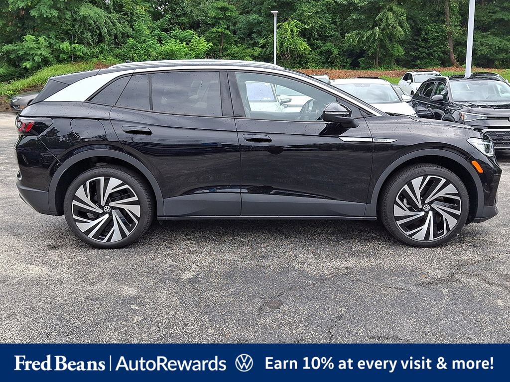 Certified 2025 Volkswagen ID.4 Pro S Plus AWD/4WD image 9