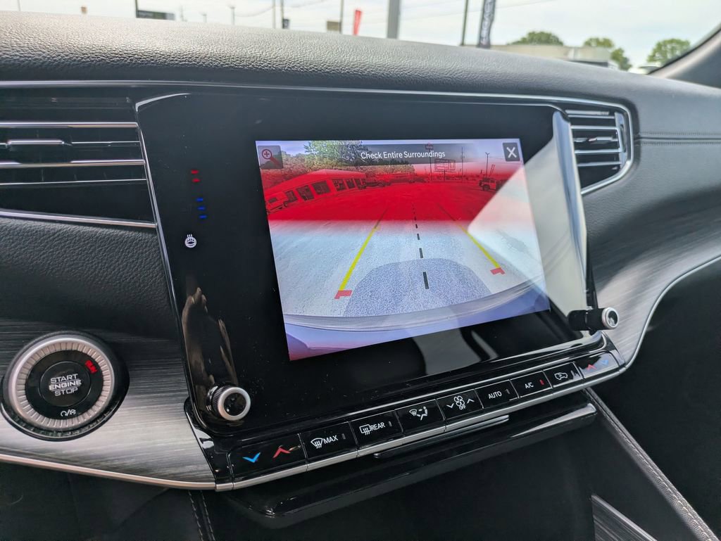 Used 2024 Jeep Wagoneer Series II w/ Flexible Seating Group image 23