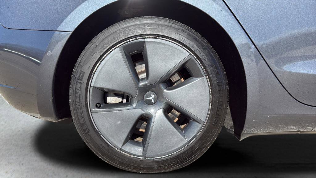 Used 2021 Tesla Model 3 Long Range image 12