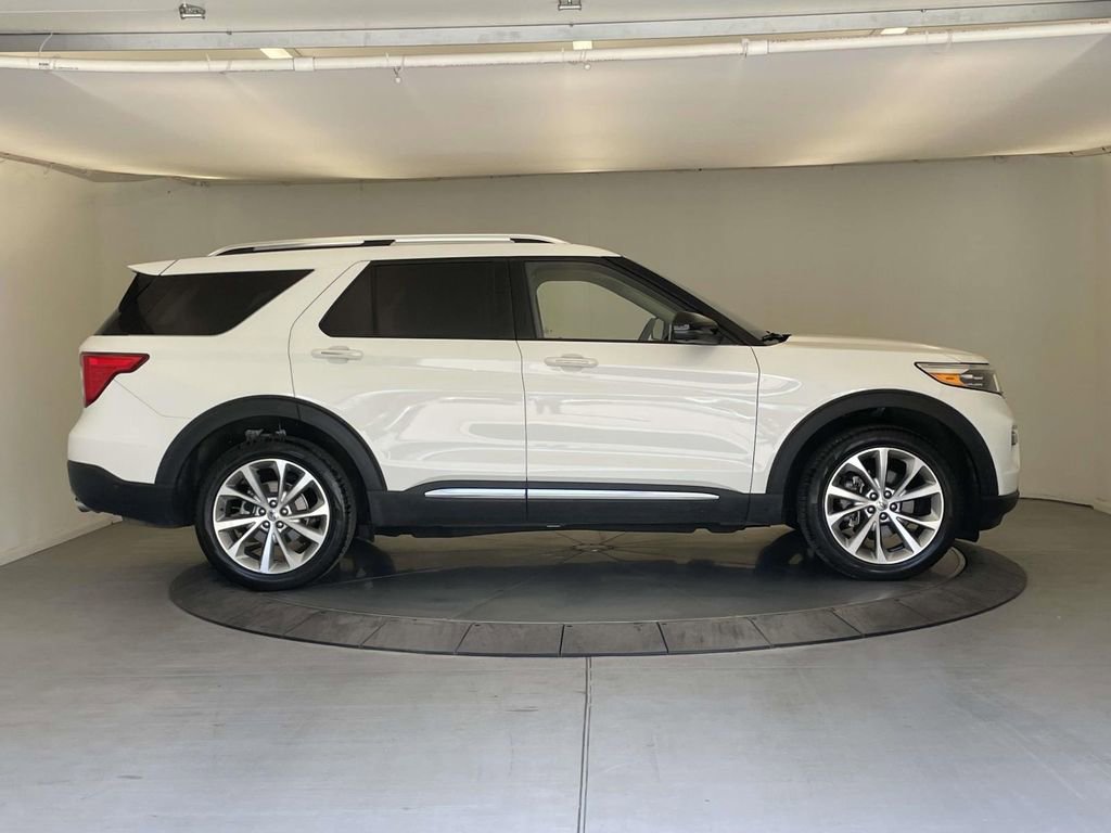Used 2021 Ford Explorer Platinum w/ Equipment Group 601A AWD/4WD image 8