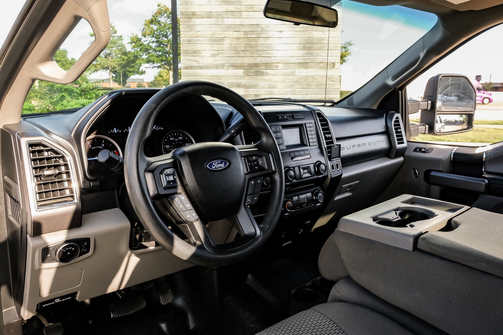 Used 2018 Ford F250 XLT AWD/4WD image 3