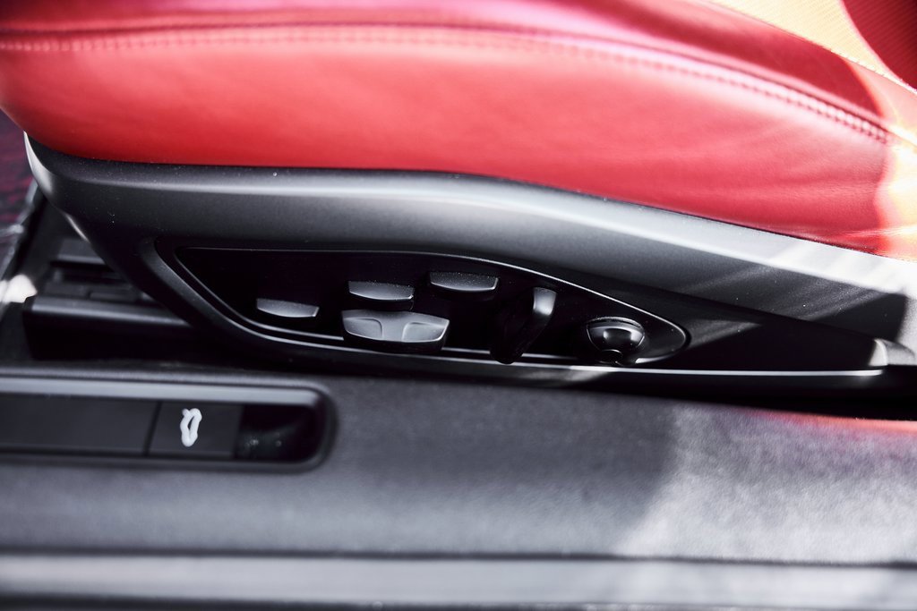 Used 2021 Porsche 911 Turbo S image 34