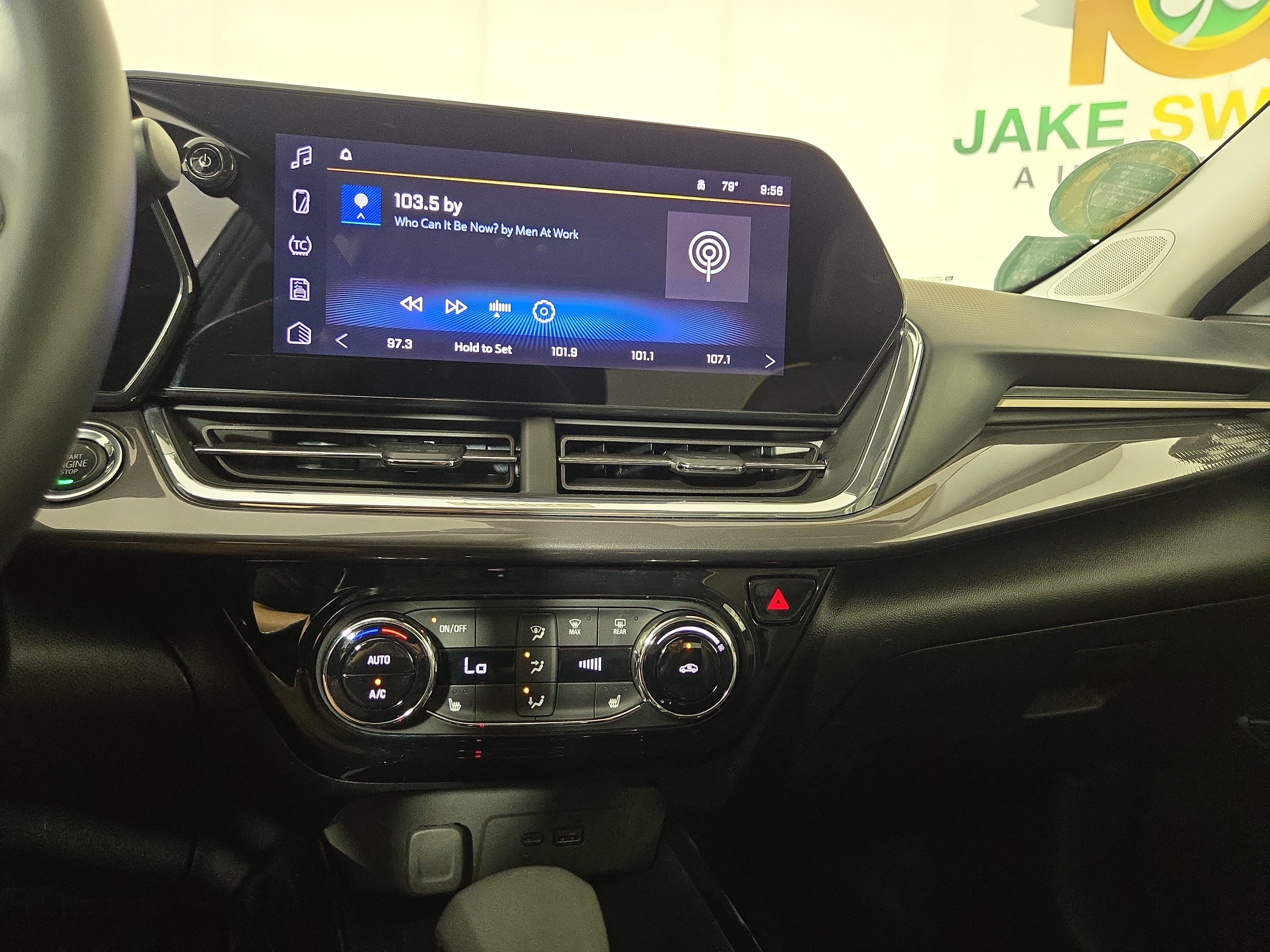 Used 2025 Chevrolet Trax ACTIV w/ Driver Confidence Package FWD image 21