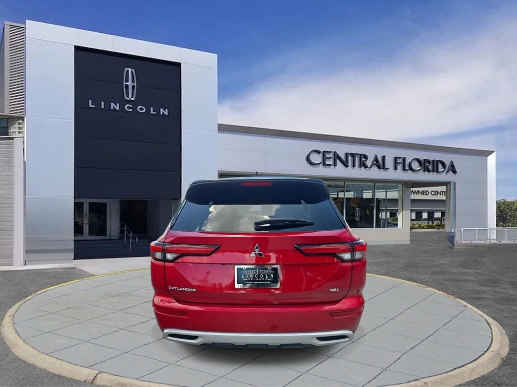 Used 2023 Mitsubishi Outlander SEL FWD image 4