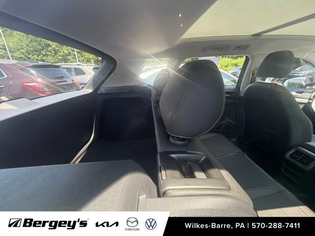 Certified 2025 Volkswagen Taos SE AWD/4WD image 12