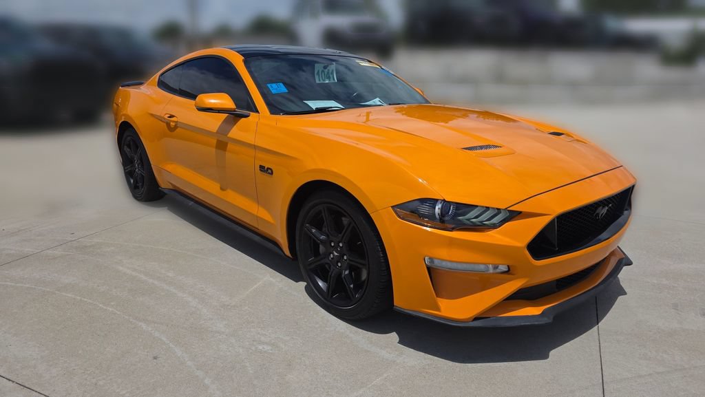 Used 2018 Ford Mustang GT Premium w/ Black Accent Package RWD image 7