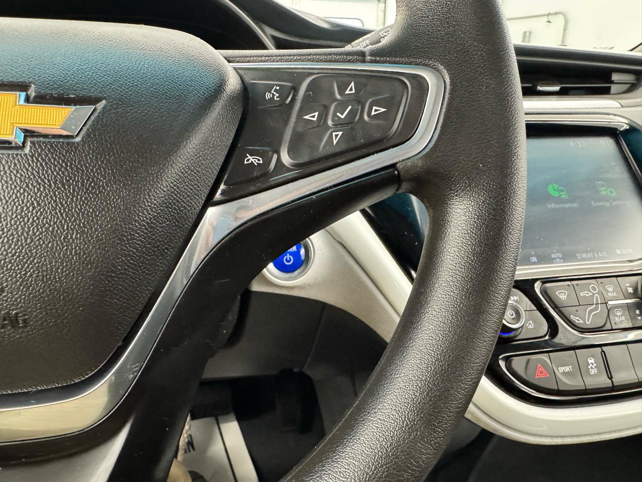 Used 2018 Chevrolet Bolt LT FWD image 22