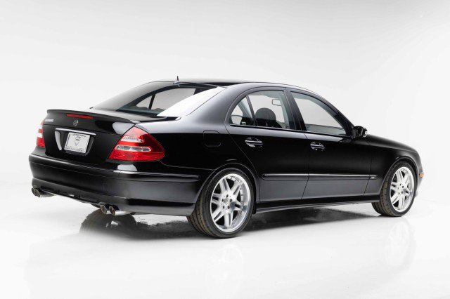 Used 2005 Mercedes-Benz E 500 Sedan image 11