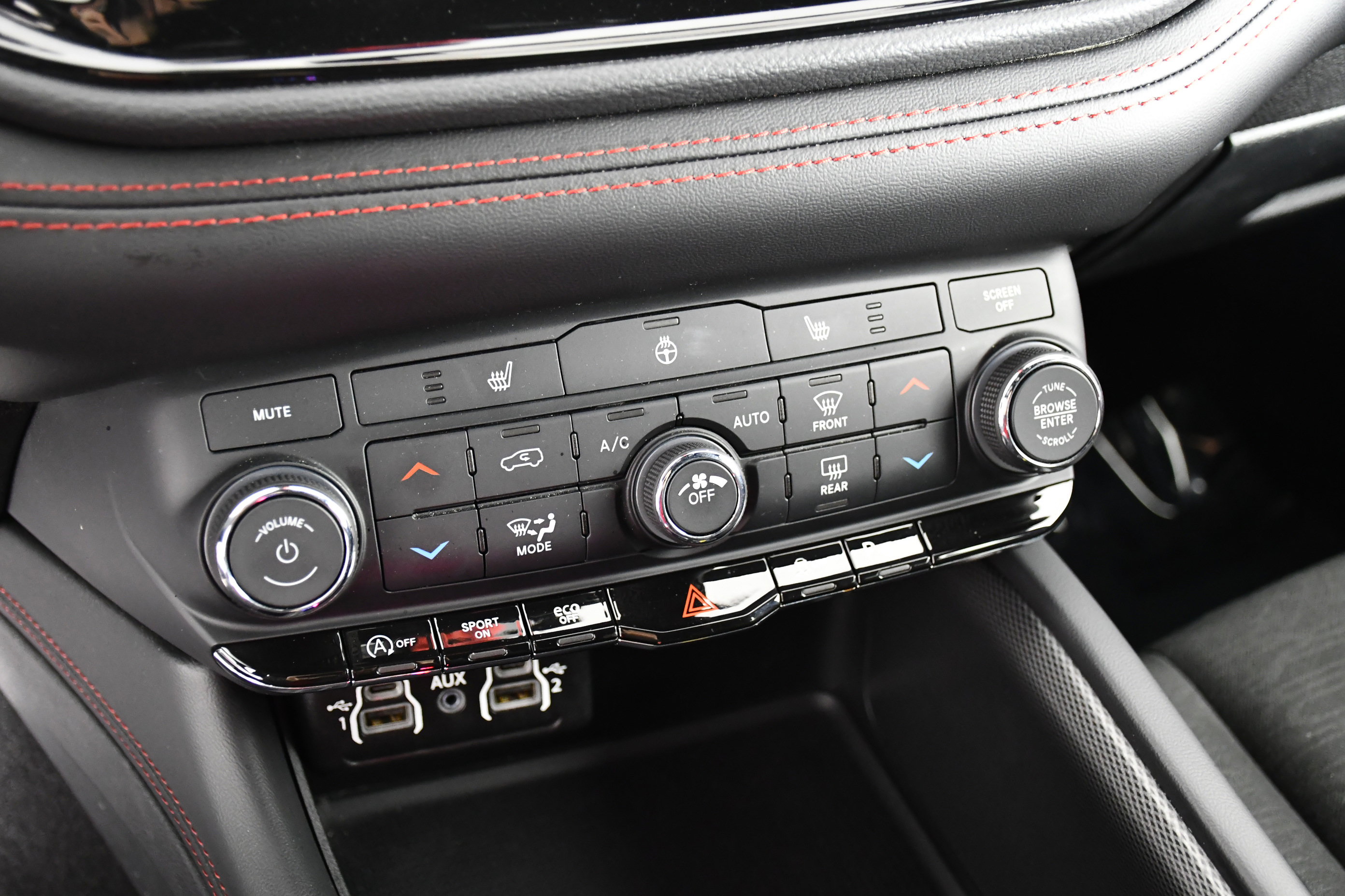 Used 2025 Dodge Durango GT image 21